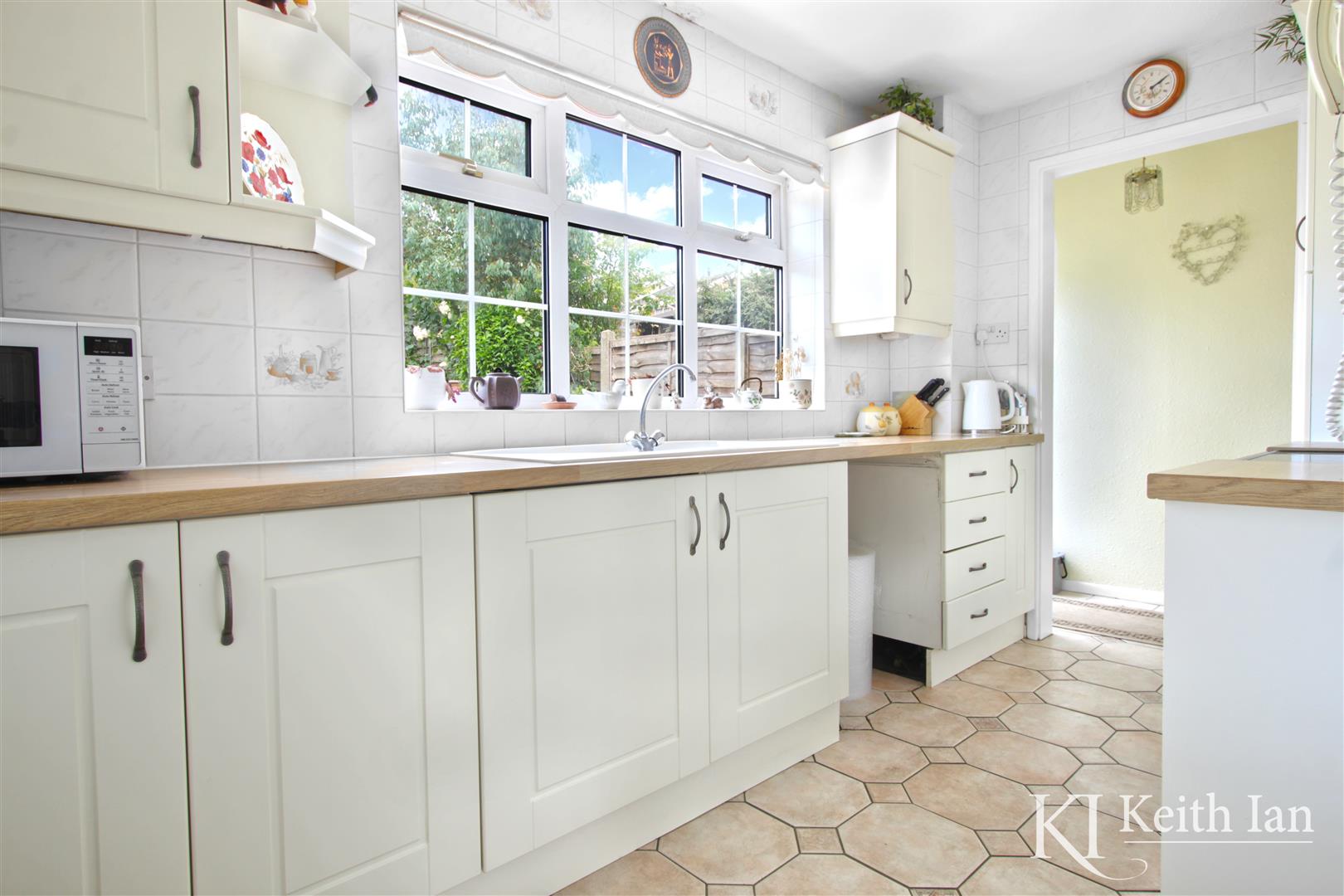 Smarts Green, Cheshunt, Waltham Cross Keith Ian